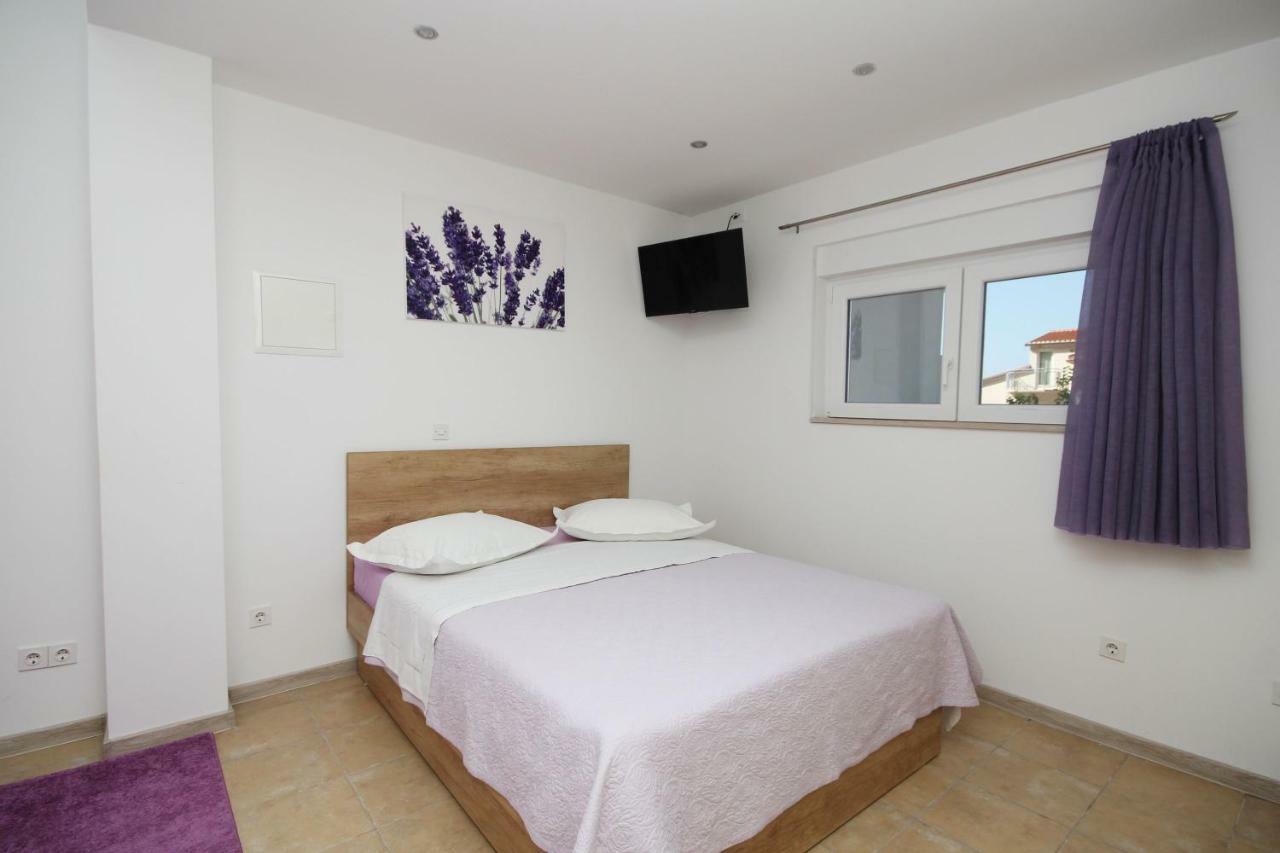 Apartmani Dalmacija เบรลา ภายนอก รูปภาพ
