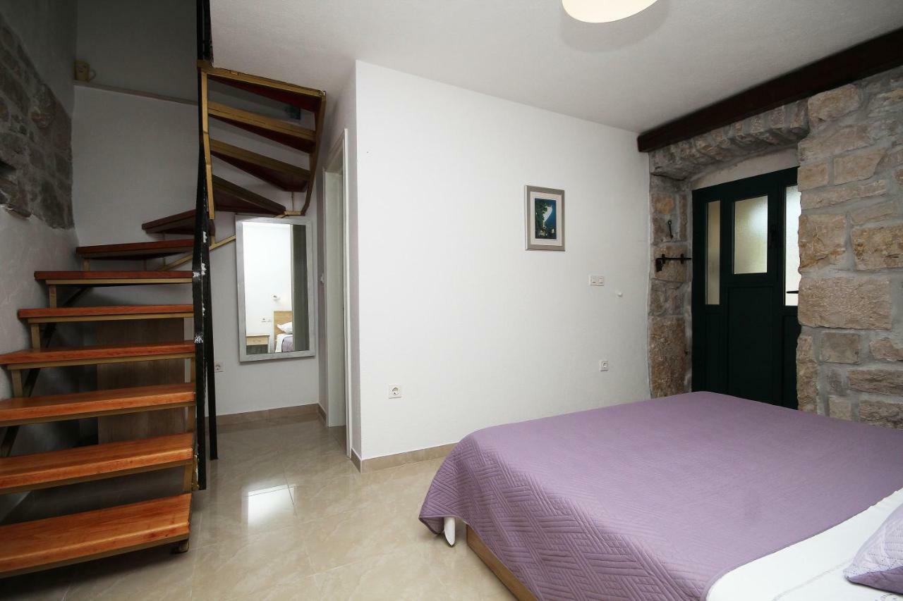 Apartmani Dalmacija เบรลา ภายนอก รูปภาพ