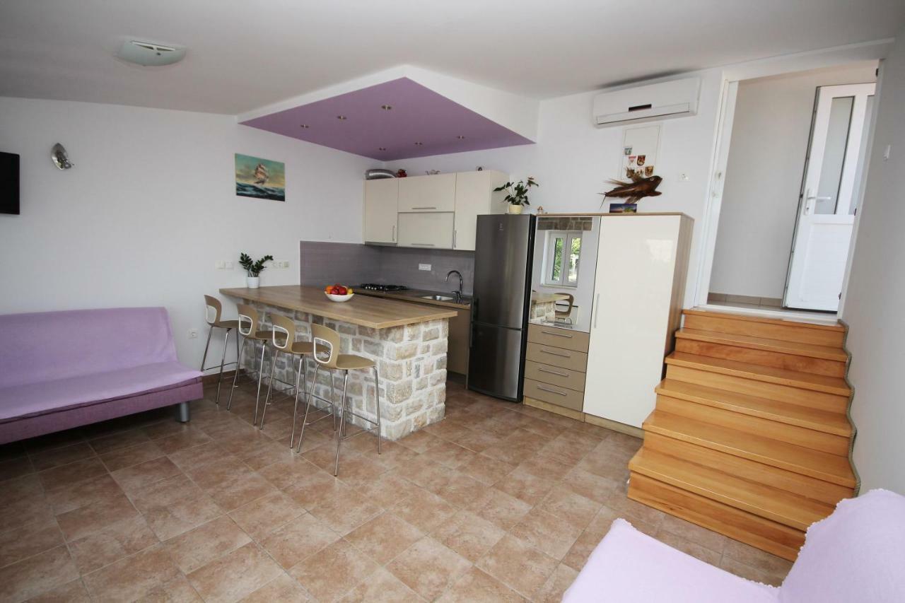 Apartmani Dalmacija เบรลา ภายนอก รูปภาพ